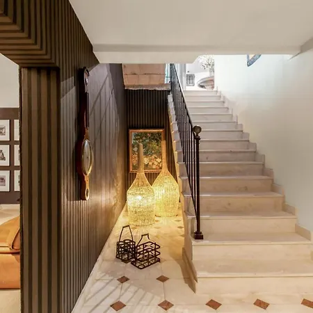 Moderne Villa 18 Personnes Au D'Antibes アンティーブ
